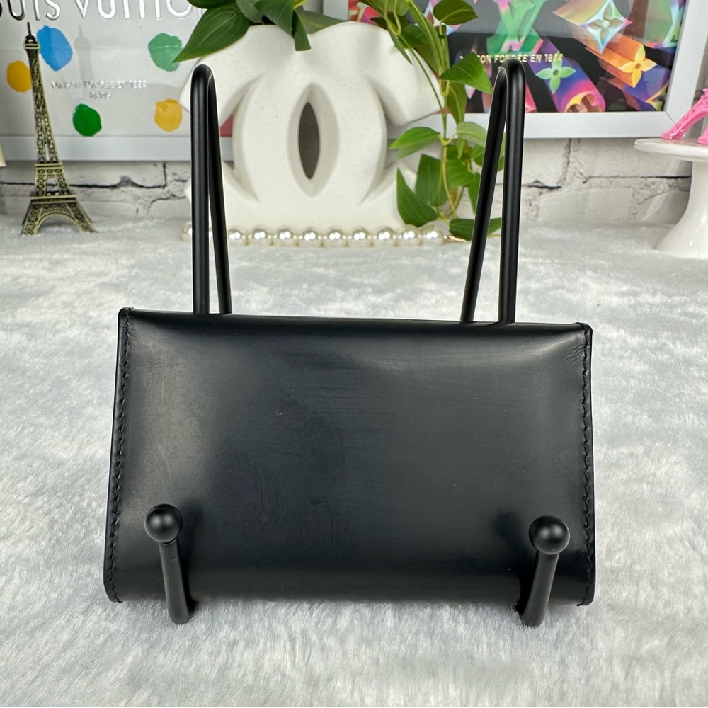 Prada Matte Black Patent Leather Key Cles wallet - Picture 2 of 12